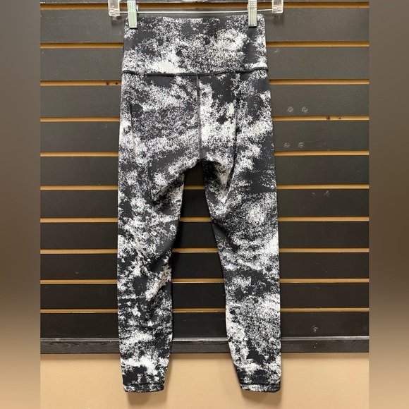 Lululemon Splatter Print High-Rise Leggings 6 - Picture 2 of 4